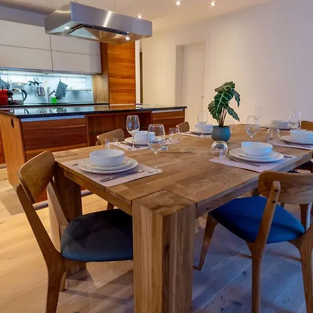 Interlaken Mountain View شقة *